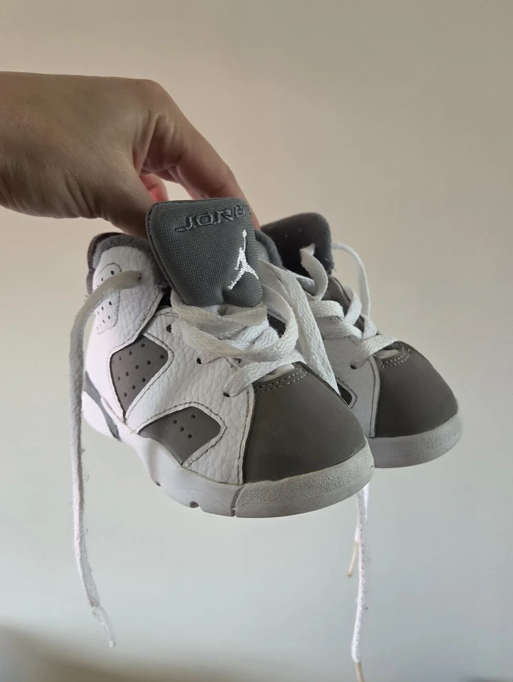 Toddler Air Jordan 6 Retro "Cool Grey" Size 5C - White & Grey Sneakers - Picture 2 of 7